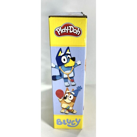 Play-Doh Bluey Make ‘n Mash Costumes Play Dough Set New Factory Sealed - Picture 3 of 7